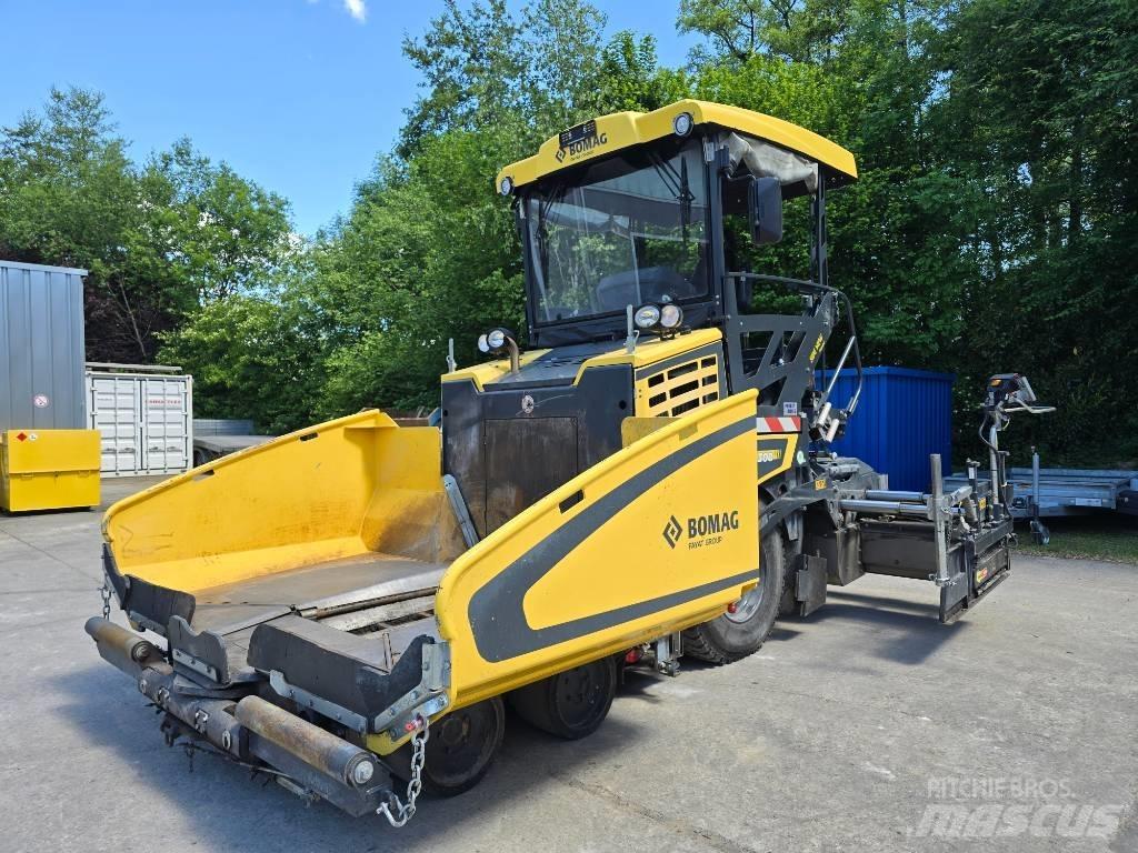 Bomag BF 300 P-2 Rozściełacze do asfaltu