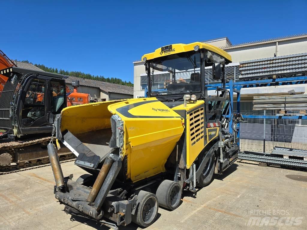 Bomag BF 300 P-2 Rozściełacze do asfaltu