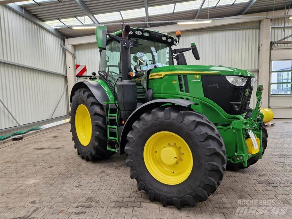 John Deere 6R 250 Ciągniki rolnicze