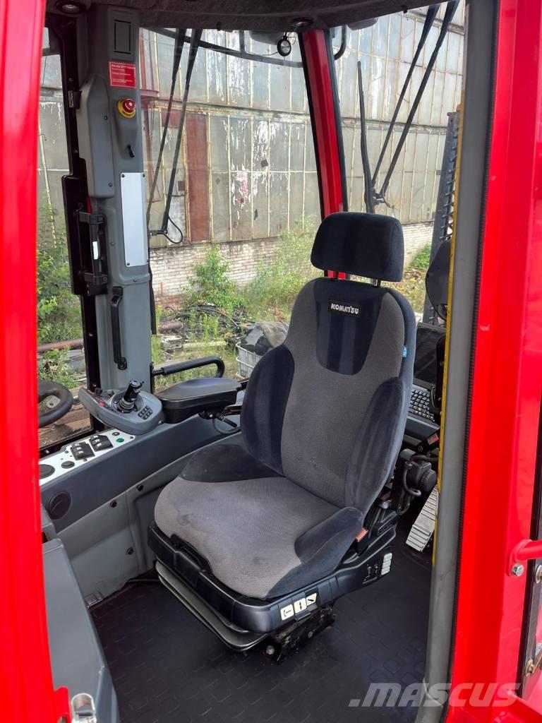 Komatsu 875 Forwardery