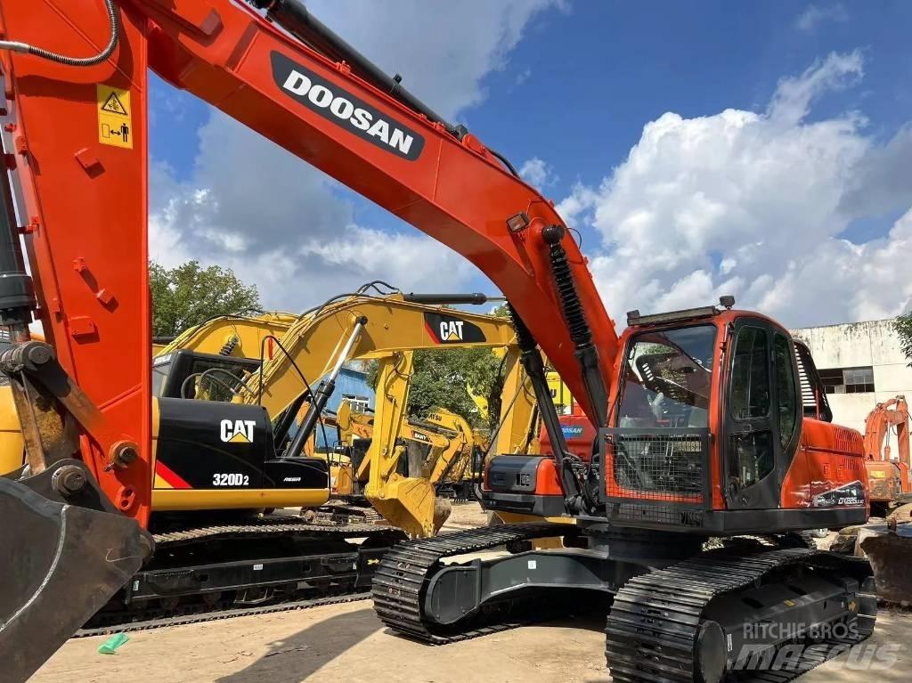 Doosan DX225-9C Koparki gąsienicowe