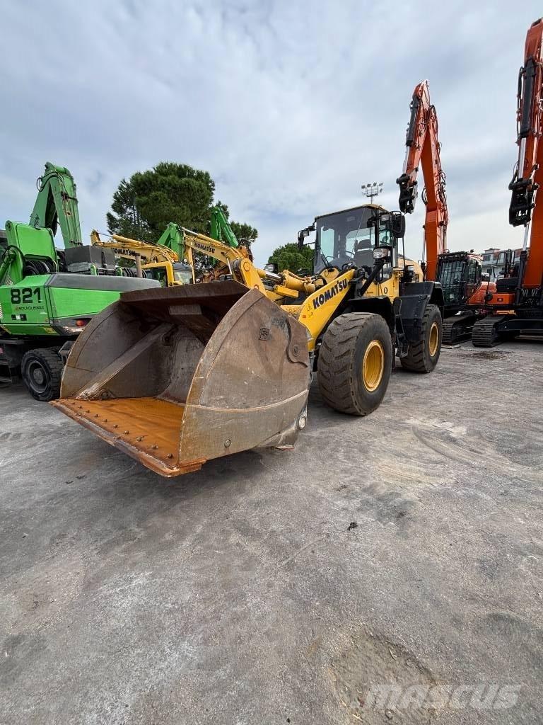 Komatsu WA 320-8 Magazynowanie - Inne