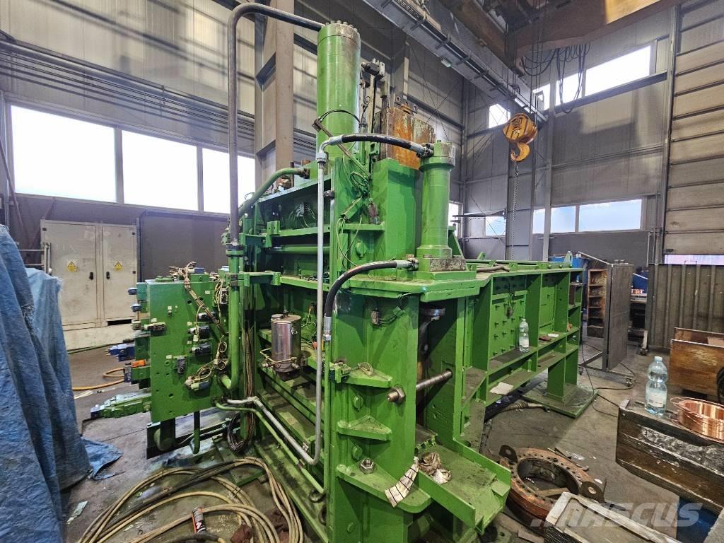  Henschel 30 x 30 Prasy przemysłowe