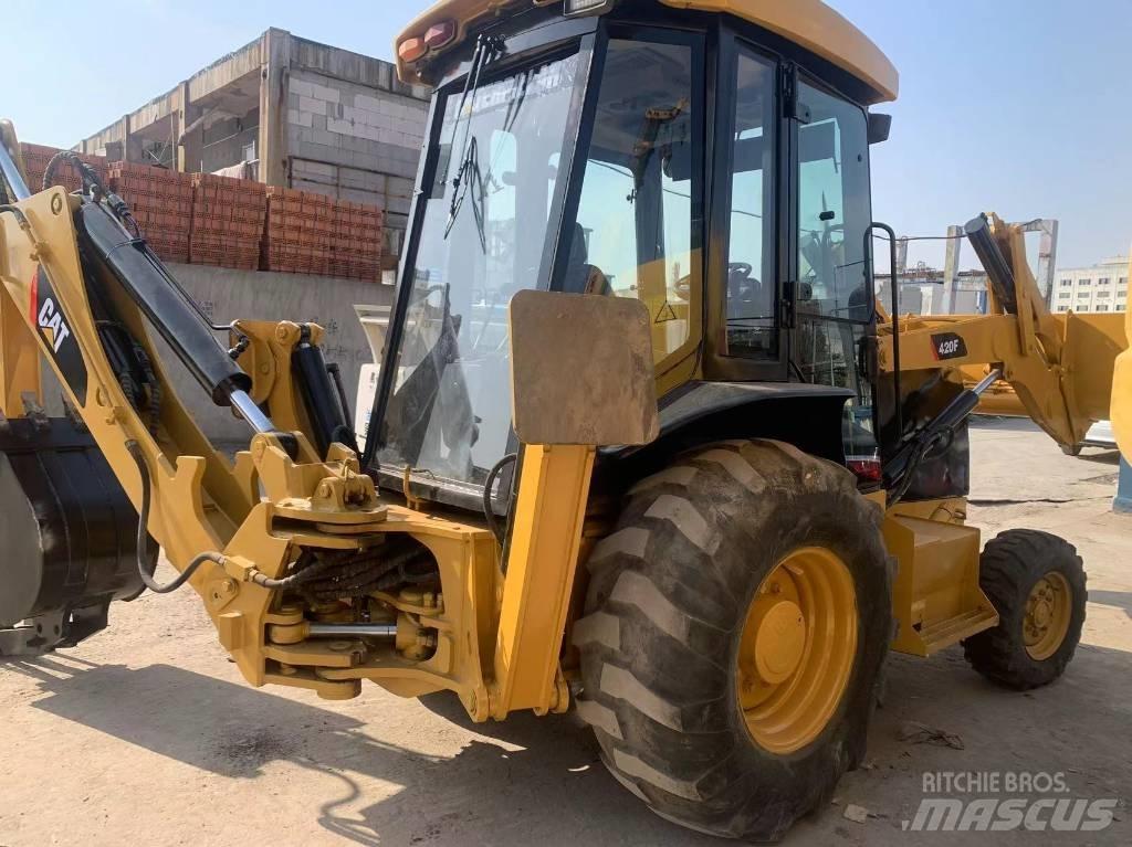 CAT 420 F Koparko-ładowarki