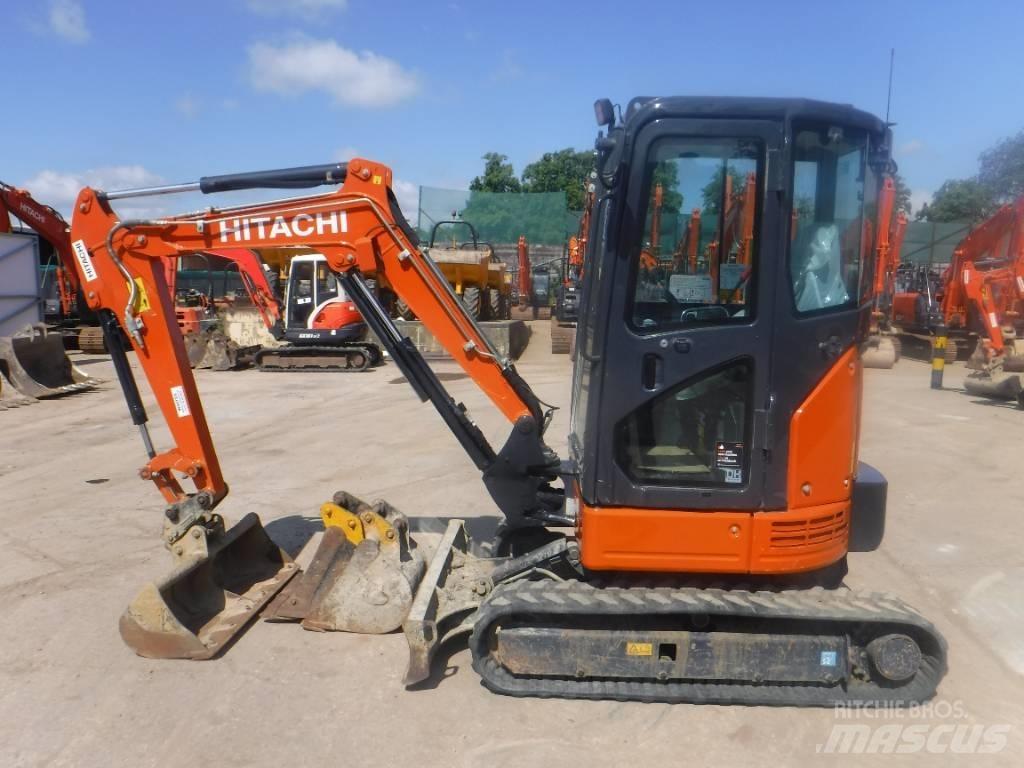 Hitachi ZX 26 U-6 Minikoparki