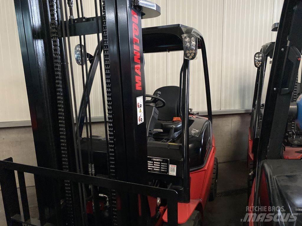 Manitou MI35G Wózki LPG