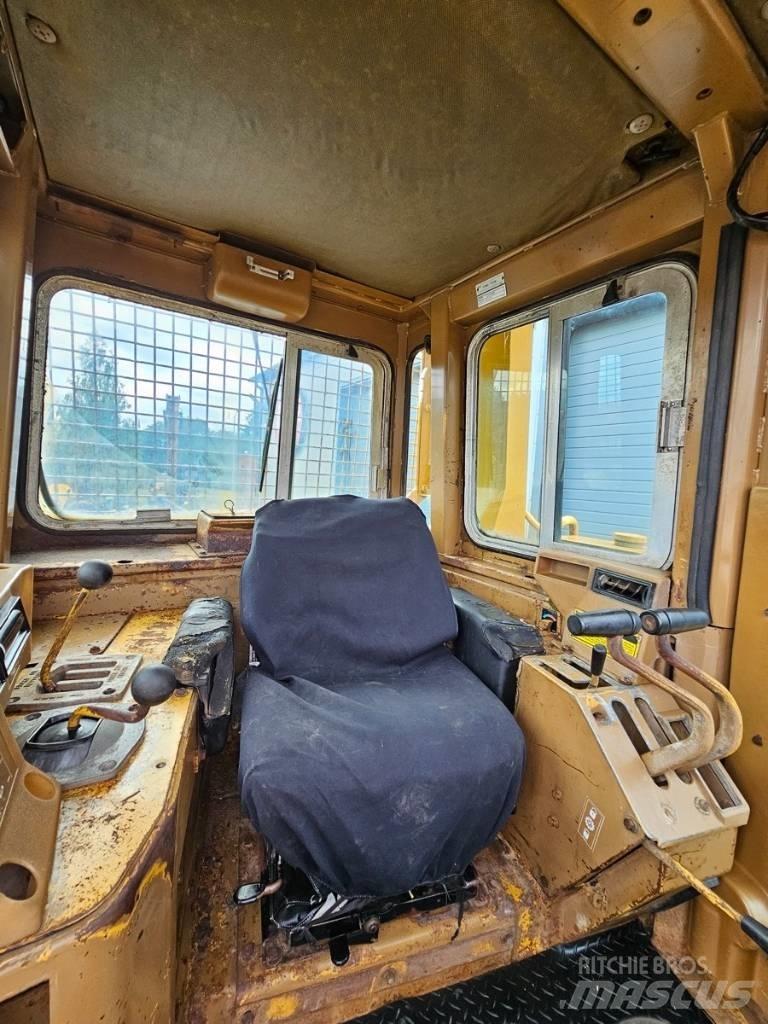 CAT D 8 L Spycharki gąsienicowe