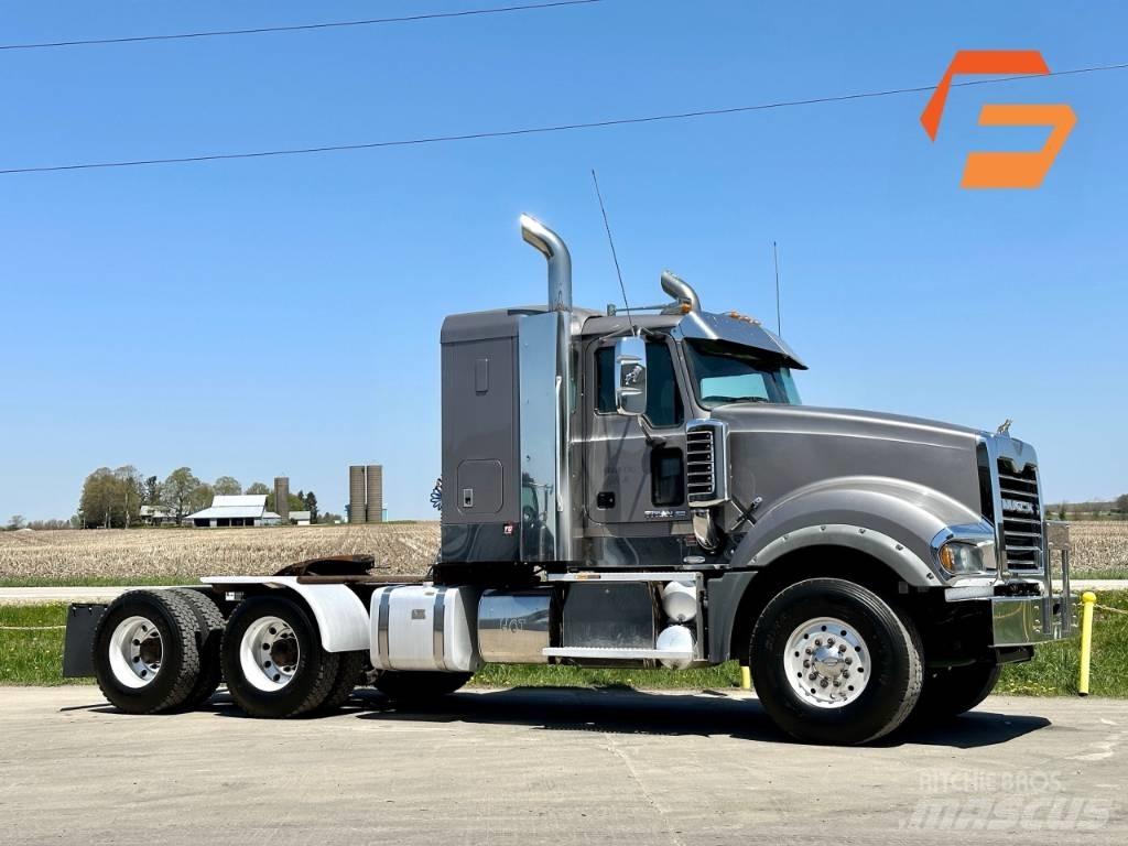 Mack Titan TD 713 Pojazdy pod zabudowę