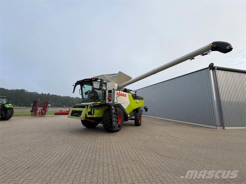 CLAAS TRION 750 Kombajny zbożowe