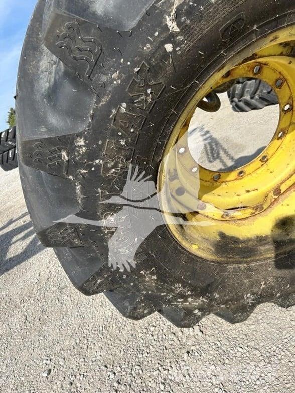 BKT 600/65R28 Maszyny budowlane - Inne