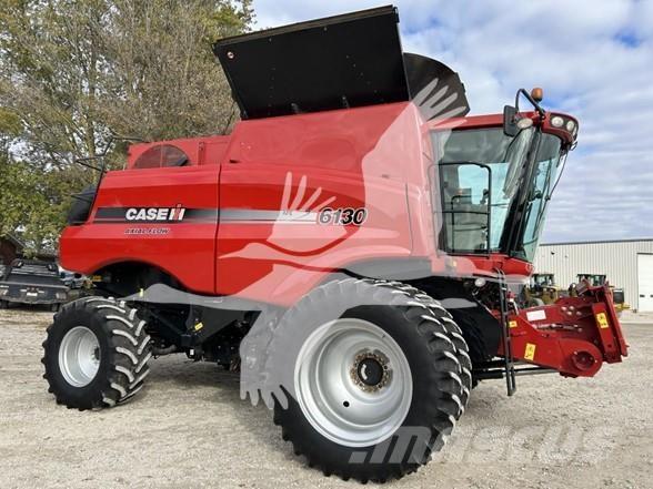 Case IH 6130 Kombajny zbożowe
