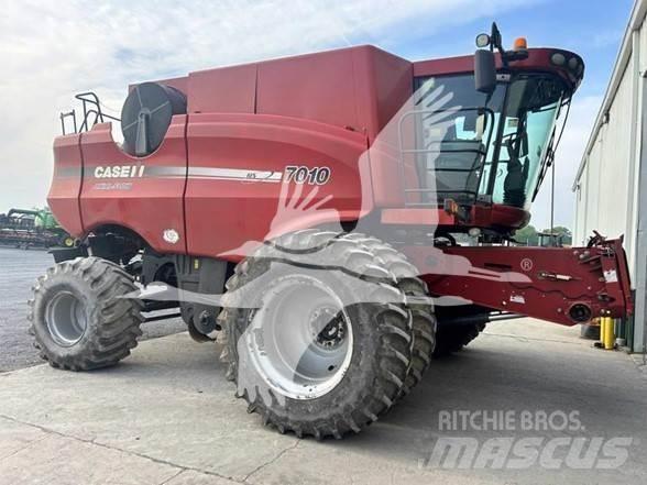 Case IH 7010 Kombajny zbożowe