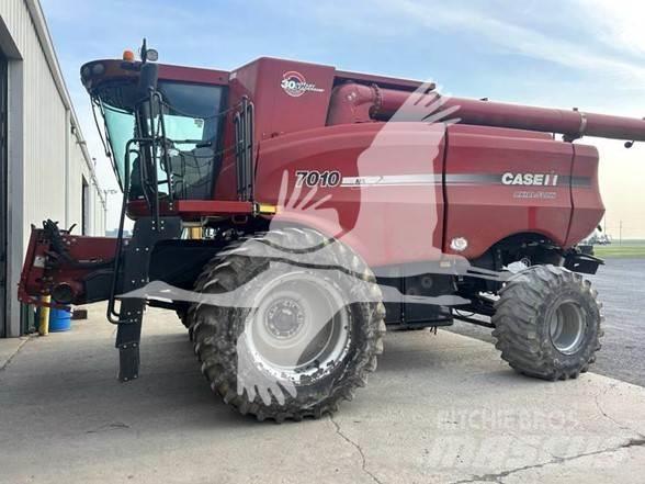 Case IH 7010 Kombajny zbożowe