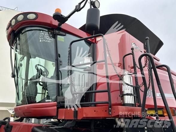 Case IH 8010 Kombajny zbożowe