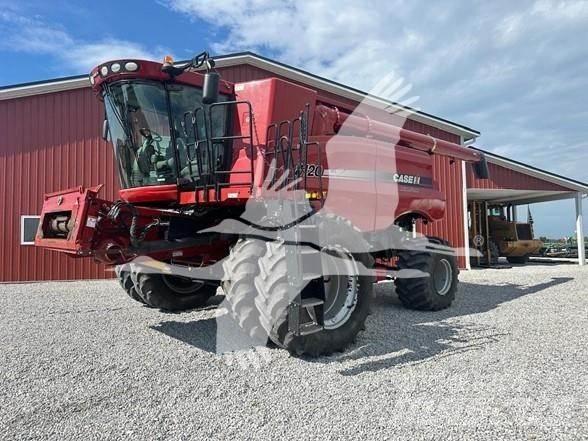 Case IH 8120 Kombajny zbożowe