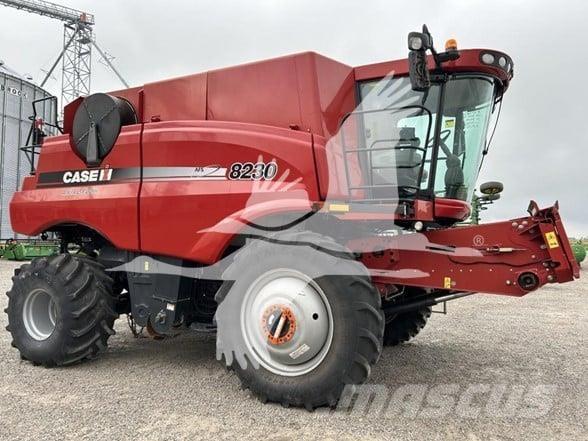 Case IH 8230 Kombajny zbożowe