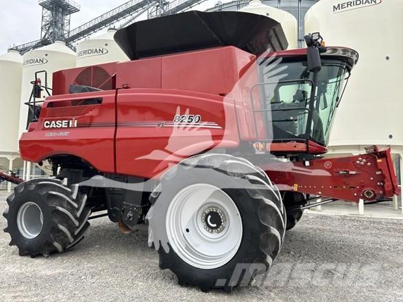 Case IH 8250 Kombajny zbożowe