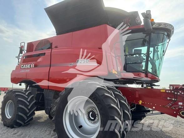 Case IH 8250 Kombajny zbożowe