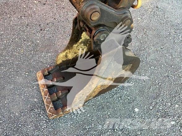 CAT 303.5E2 CR Minikoparki