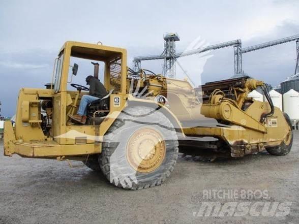 CAT 623B Skrobaki