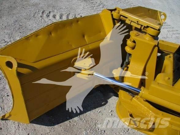 CAT D3G XL Spycharki gąsienicowe