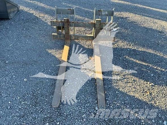 CNH 60 FORKS Maszyny budowlane - Inne