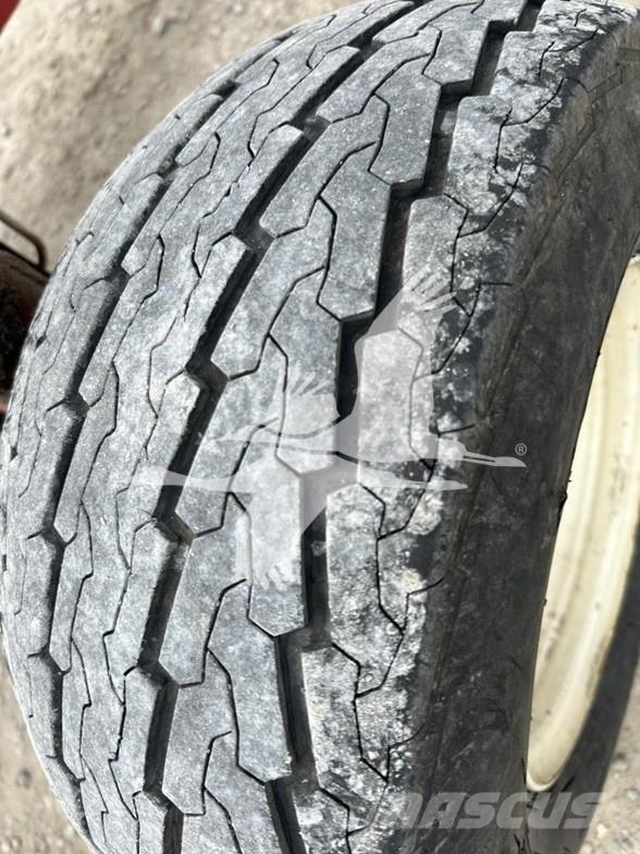 E-Z Trail 680 Inne przyczepy