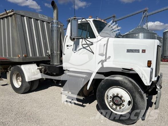 GMC BRIGADIER Ciągniki siodłowe