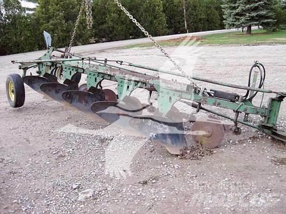 John Deere 514 Pługi obrotowe