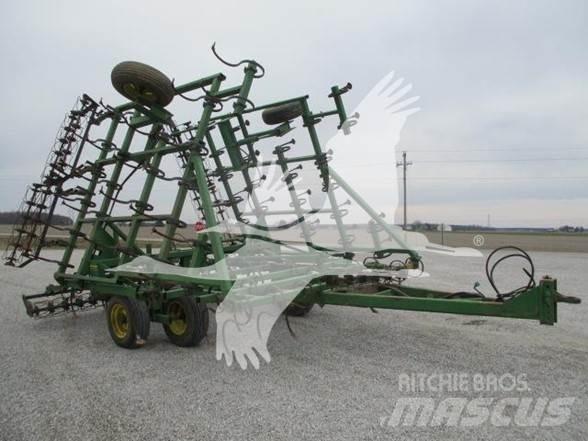John Deere 960 Kultywatory