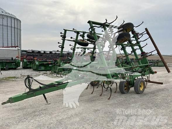 John Deere 980 Kultywatory