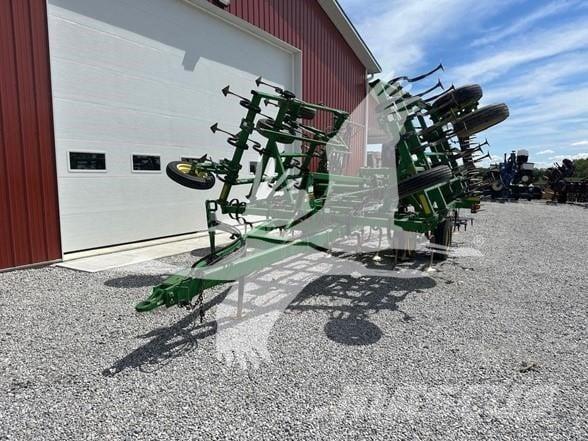 John Deere 980 Kultywatory