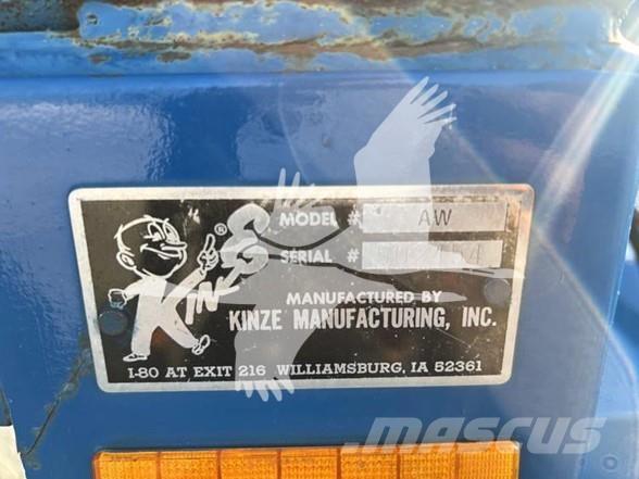 Kinze 840 Przyczepy zbożowe