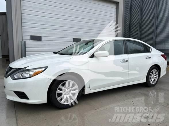 Nissan ALTIMA Samochody osobowe
