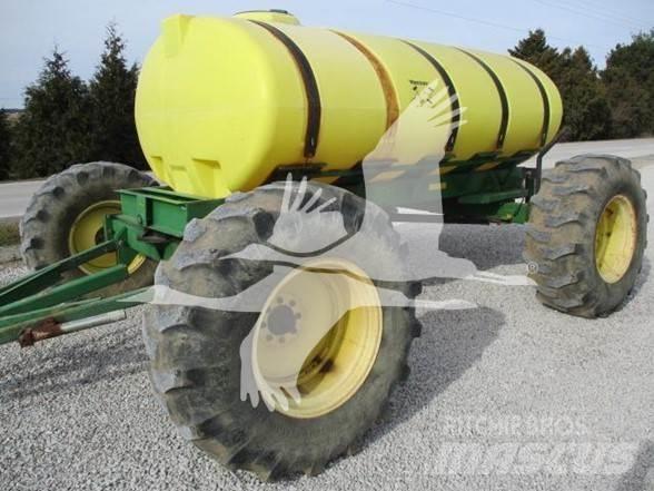 YETTER 1600 Rozrzutnik nawozów mineralnych