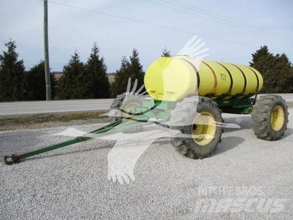 YETTER 1600 Rozrzutnik nawozów mineralnych