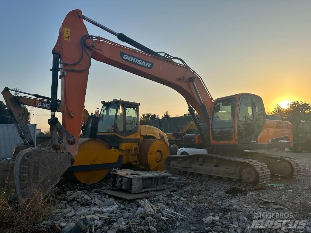 Doosan DX220LC-9 Koparki gąsienicowe