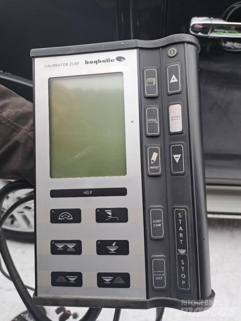 Bogballe M2W Rozrzutnik nawozów mineralnych