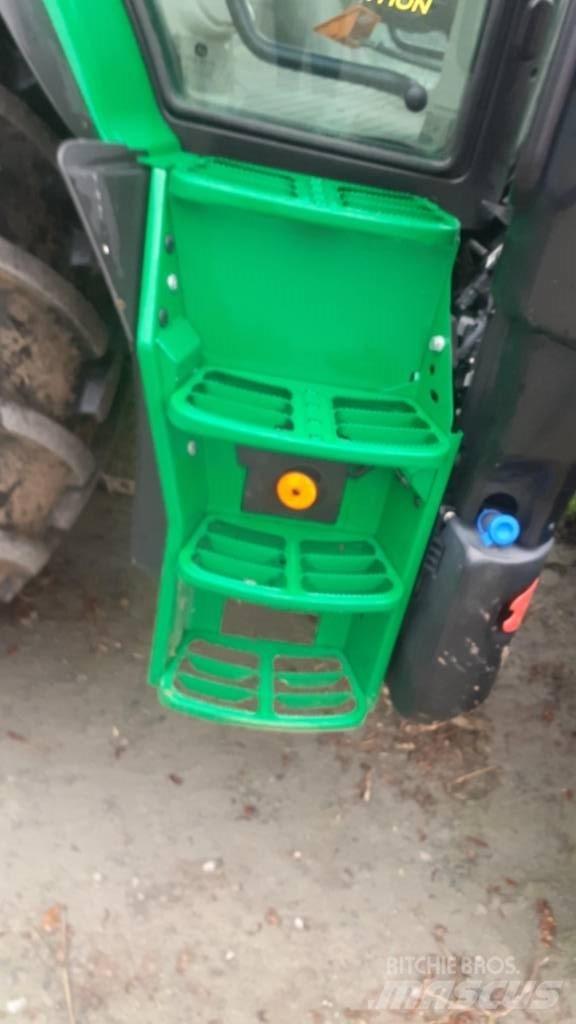 John Deere 6110 R Ciągniki rolnicze