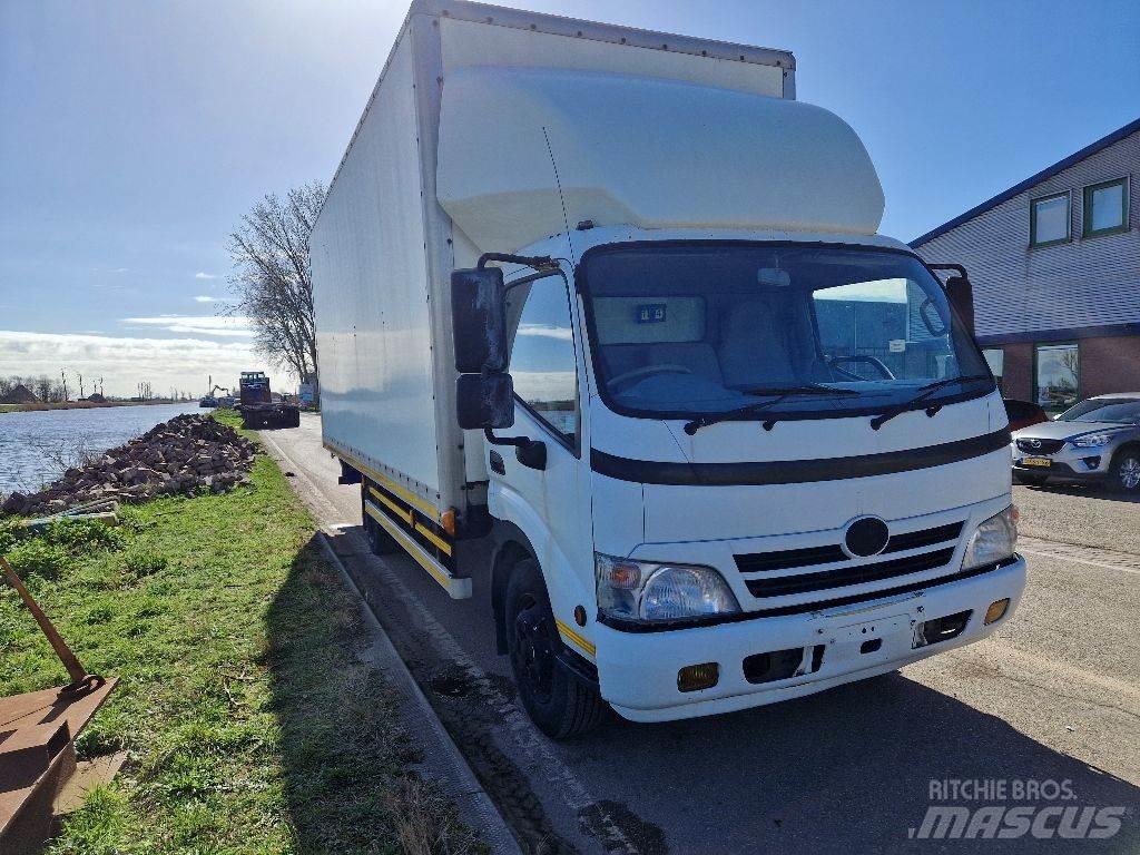 Hino 3815 Samochody ciężarowe ze skrzynią zamkniętą