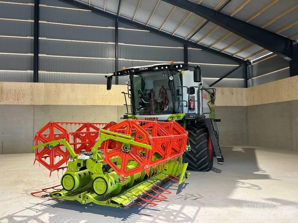 CLAAS Trion 520 Kombajny zbożowe
