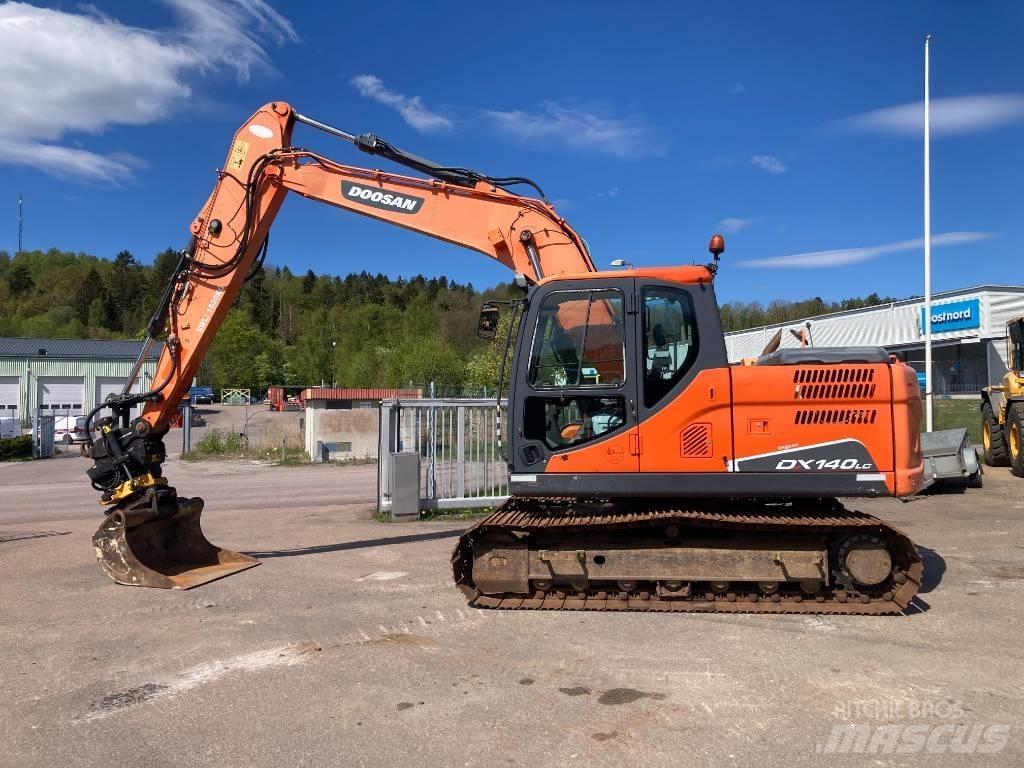 Doosan DX 140 LC Koparki gąsienicowe