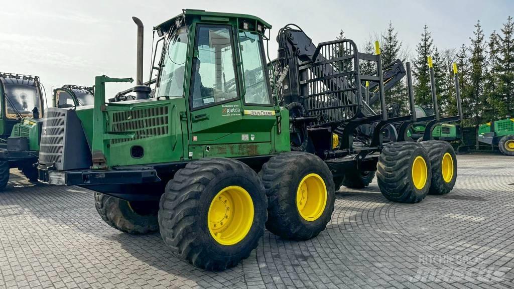 John Deere 1110 D Forwardery