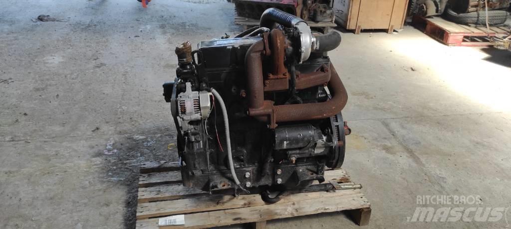 Yanmar 4TNE100 Silniki