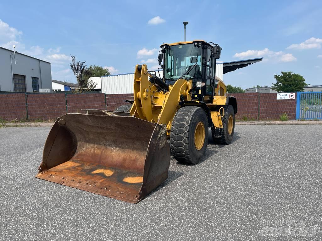 CAT 930M Ładowarki kołowe