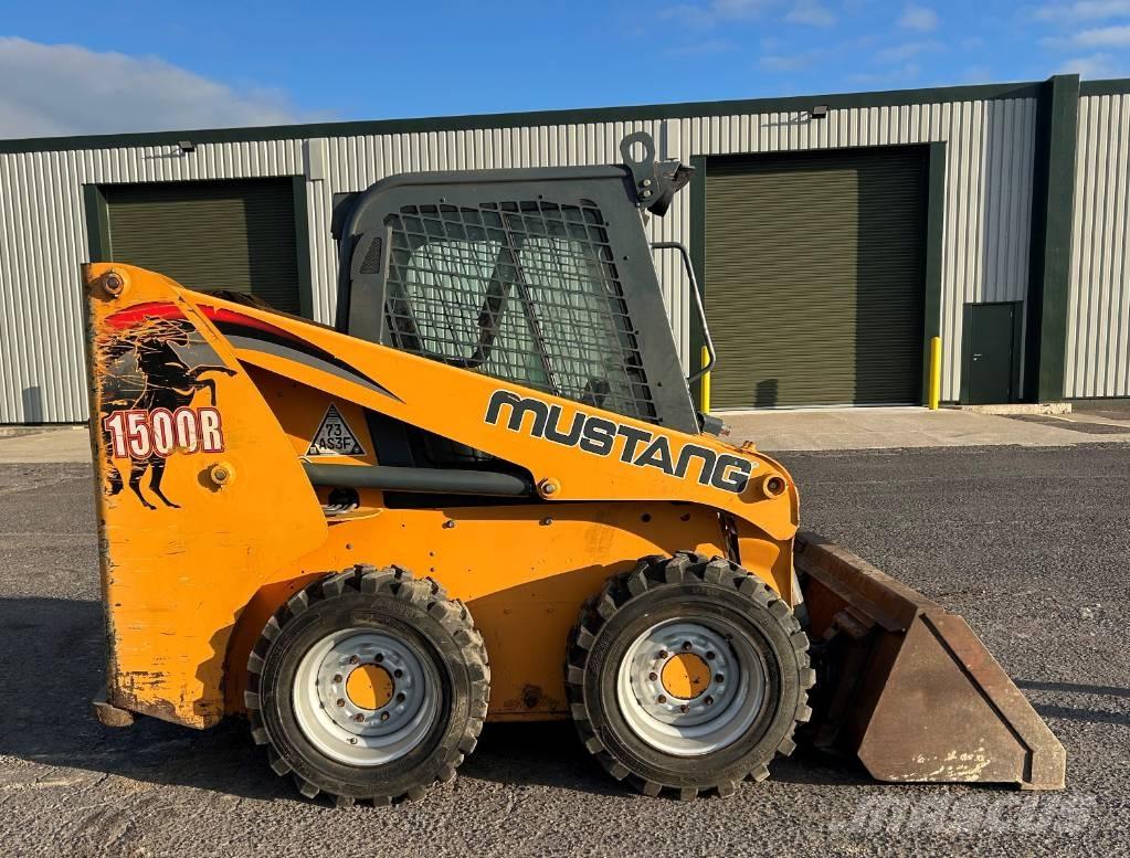 Mustang 1500 R Ładowarki burtowe