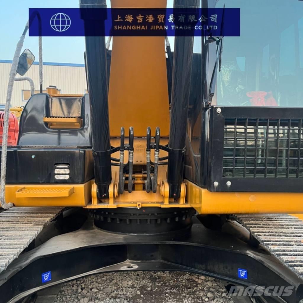 CAT 323 D Koparki gąsienicowe