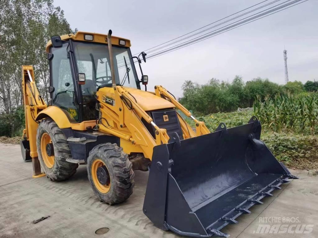 JCB 3 CX Koparko-ładowarki