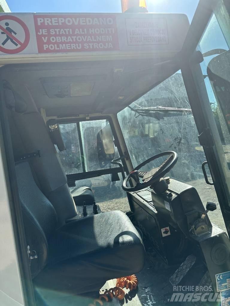 Schmidt Cleango Zamiatarki - Zgarniarki - Odśnieżarki