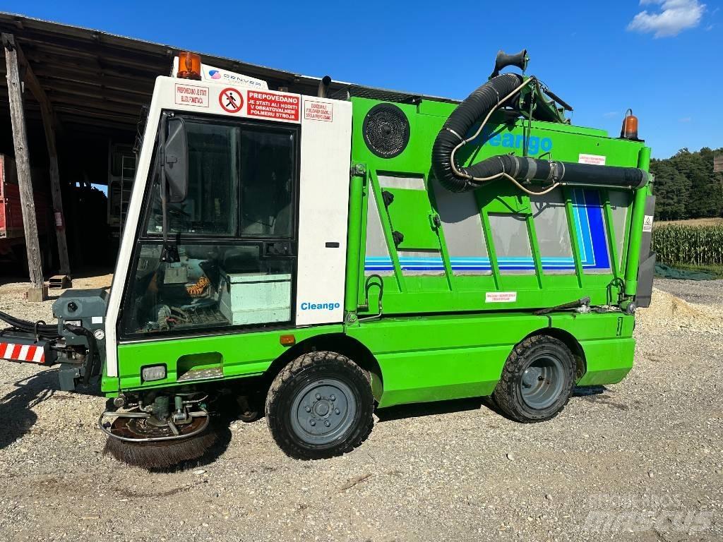 Schmidt Cleango Zamiatarki - Zgarniarki - Odśnieżarki